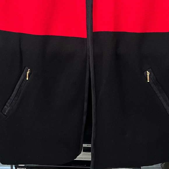 Ladies Sweater - Picture 3 of 6